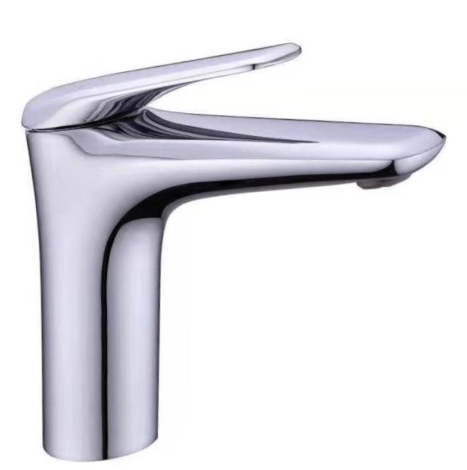 8B2CDF13-B097-42DA-A680-56B660528CF3 Античный бронзовый смеситель для раковины Современный одноручковый дизайн Премиум медь латунь для ванной комнаты дома